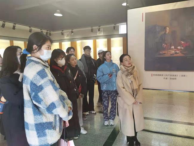 8 参观.jpg