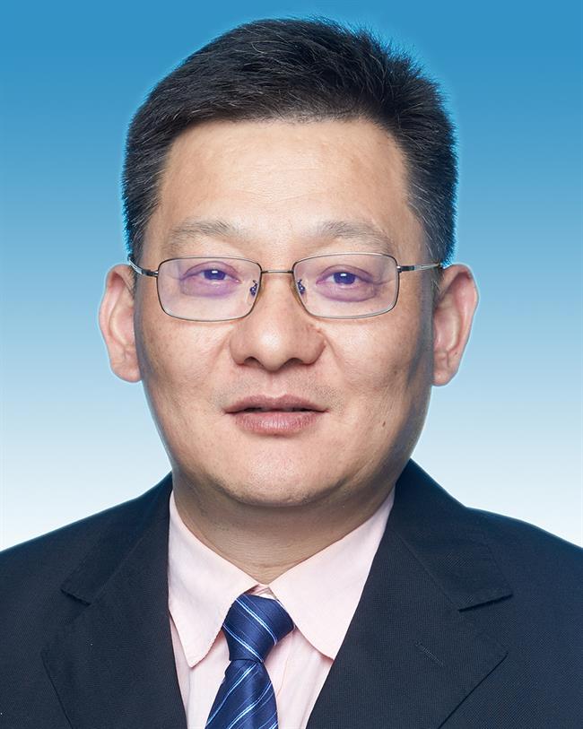 周应中1寸照.png