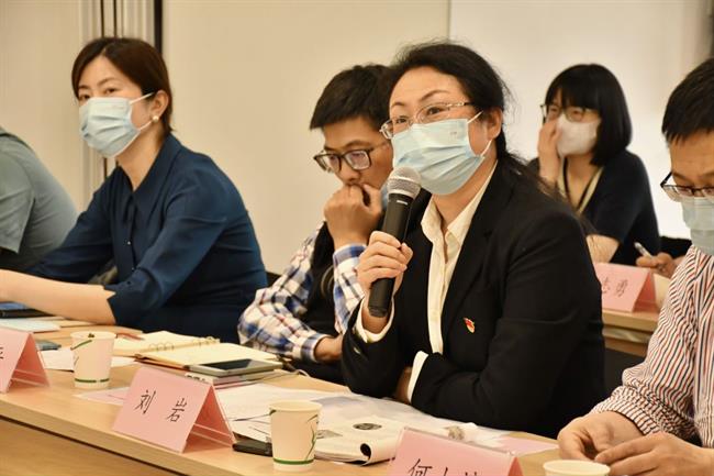 刘岩.jpg